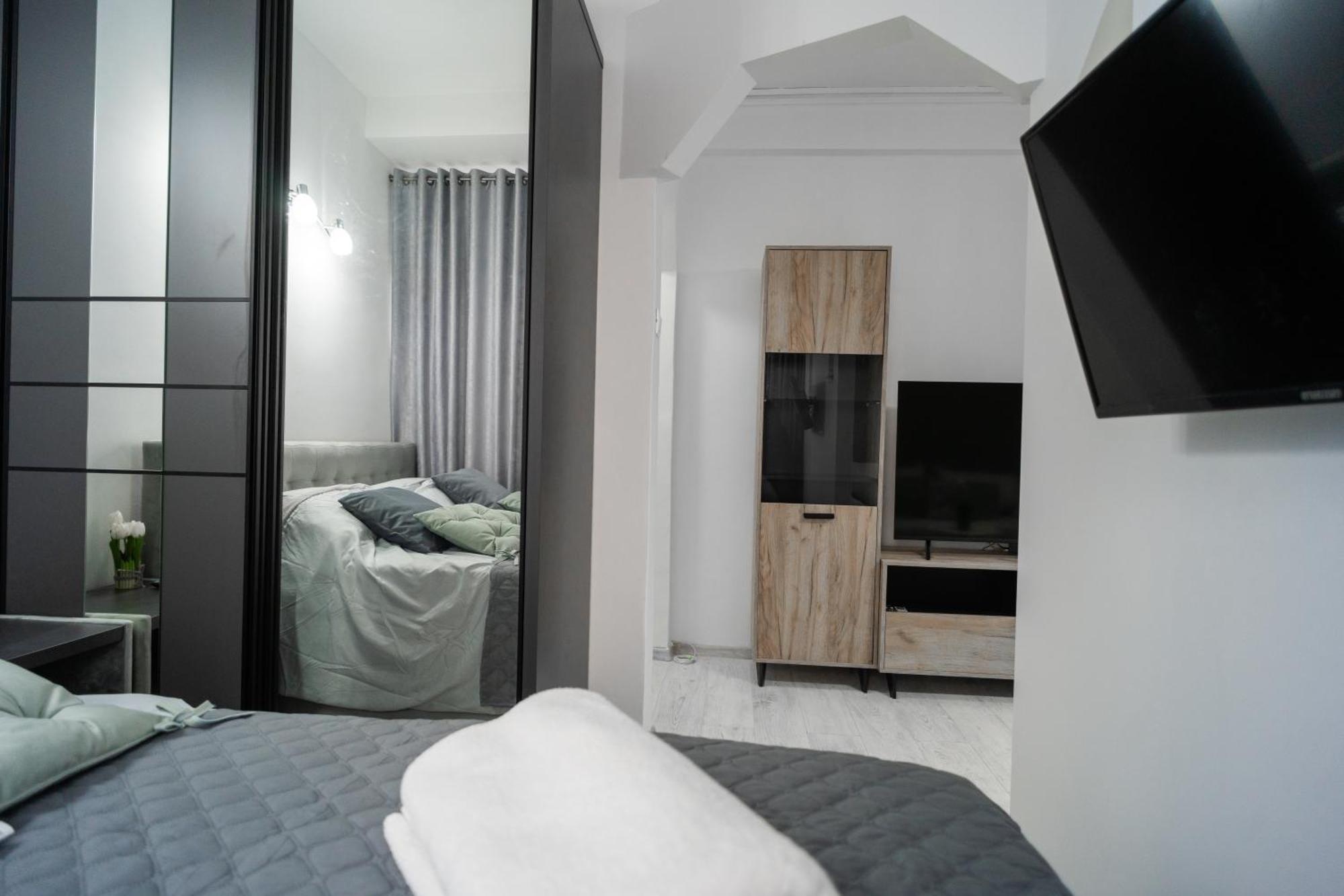 Ultra Central Cozy Apartment Schitu - Cismigiu Park Boekarest Buitenkant foto