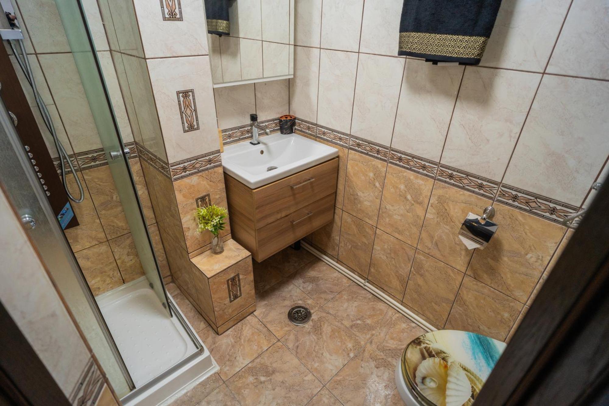 Ultra Central Cozy Apartment Schitu - Cismigiu Park Boekarest Buitenkant foto